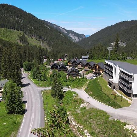 Apartment Yolo - 4 Person - Garage Parking - Ski In Ski Out Demanovska Dolina Exterior photo
